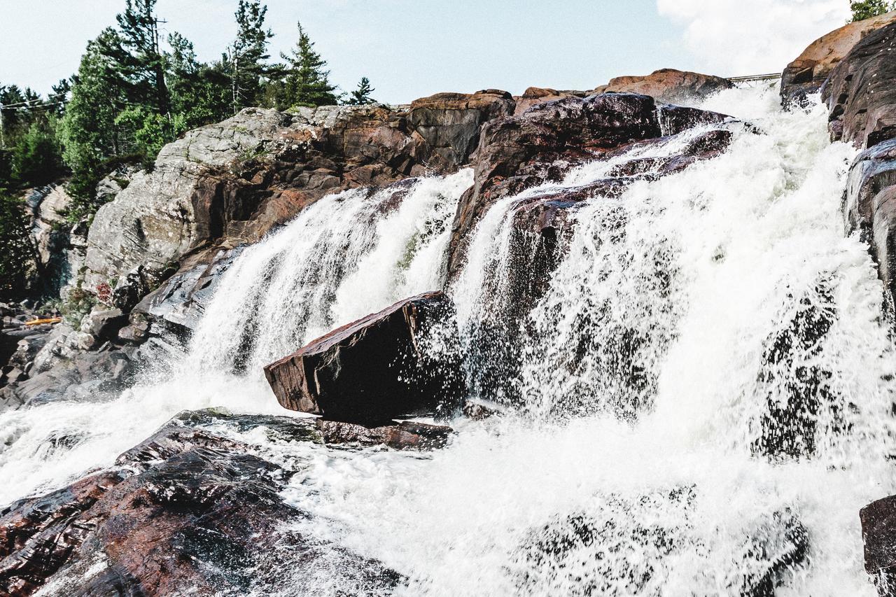 High Falls Bay Cottages, Camping & Waterpark Bracebridge Exterior foto